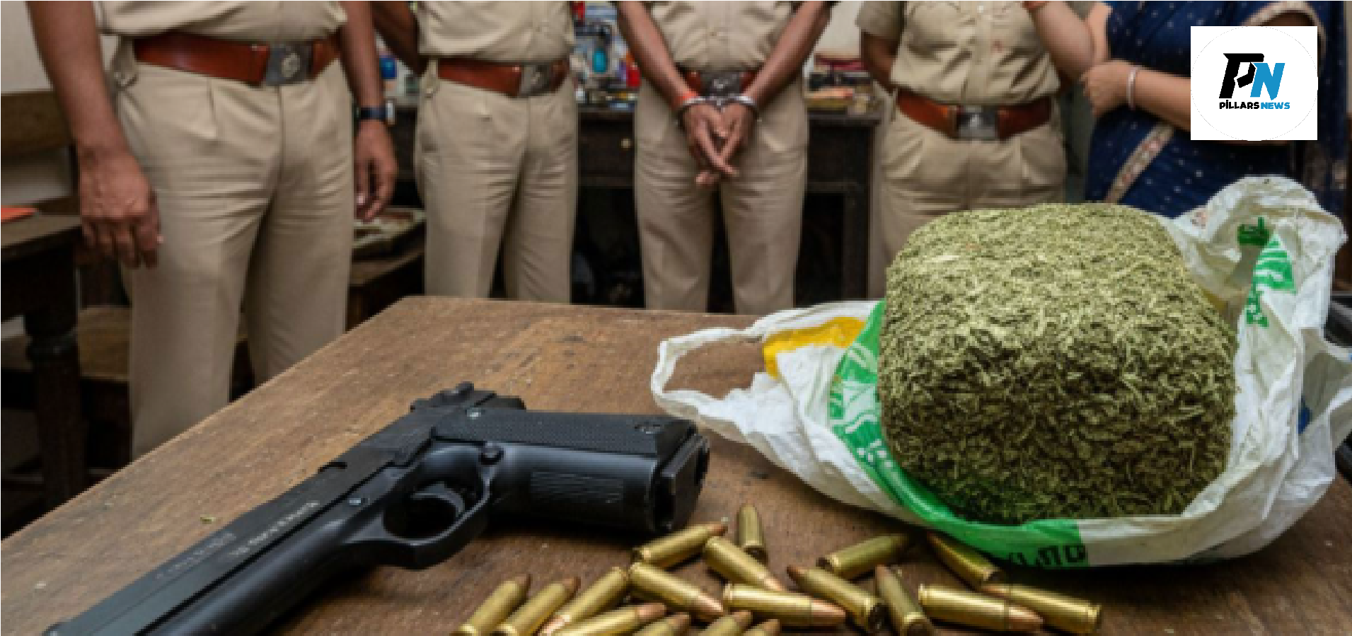गुरुग्राम न्यूज़: पुलिस ने EASI फ्लैट से पिस्तौल, कारतूस और करीब दो किलो गांजा बरामद किया।